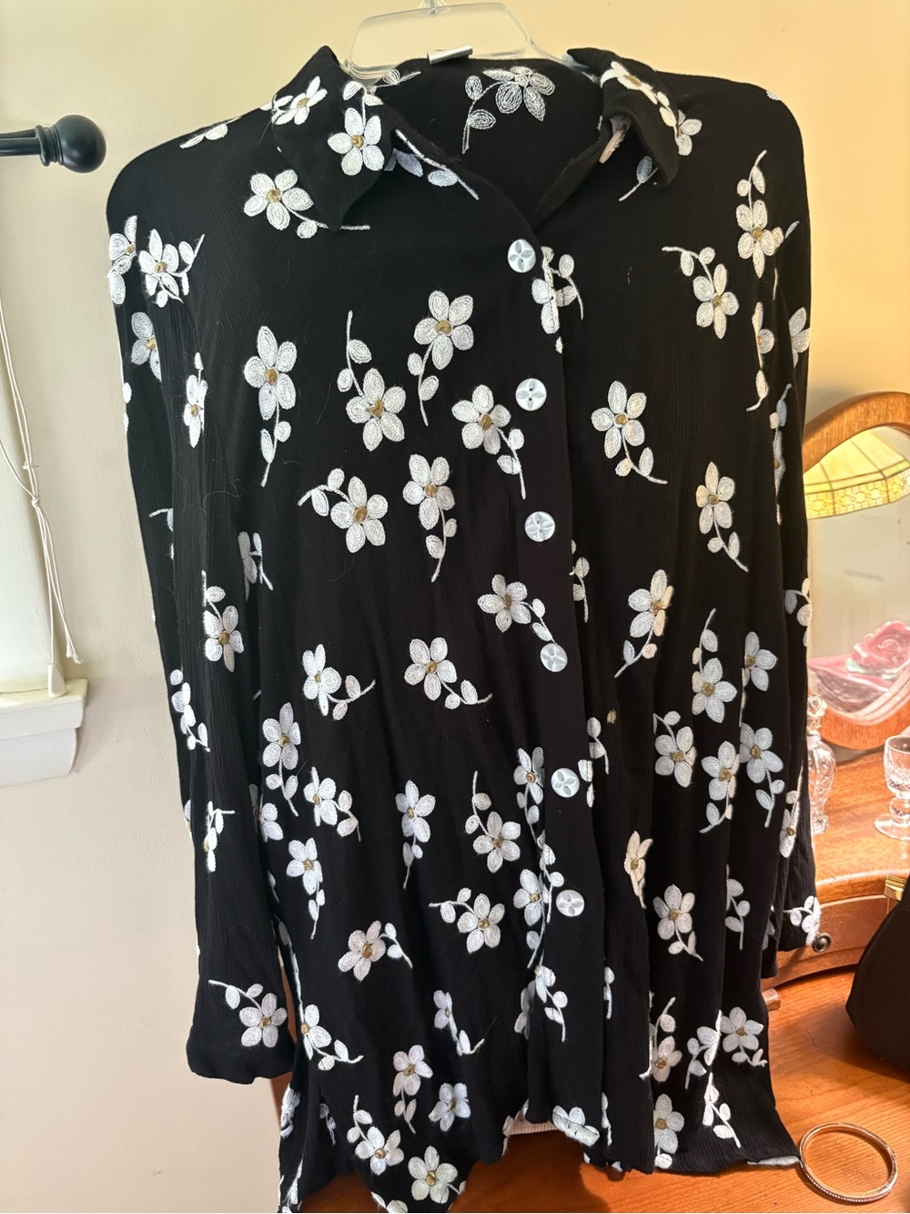 Brownstone Studio Black Floral Embroidered Top Size 1X